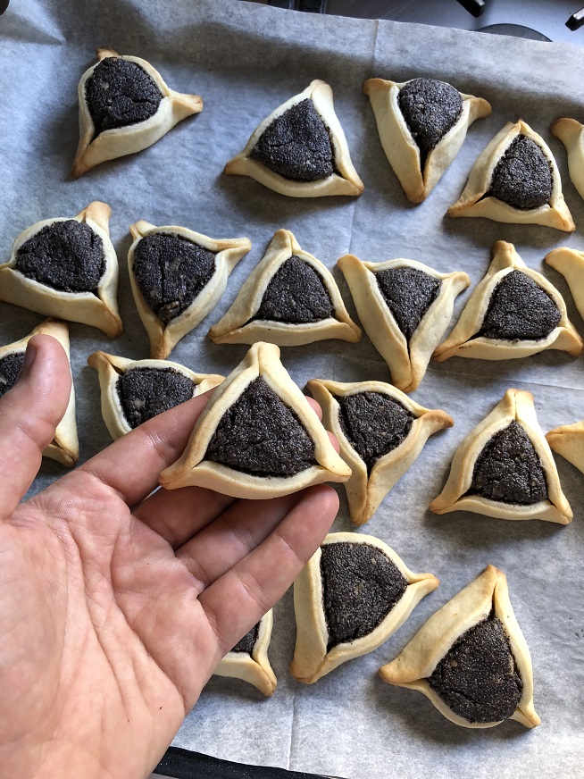 אוזן המן במילוי פרג