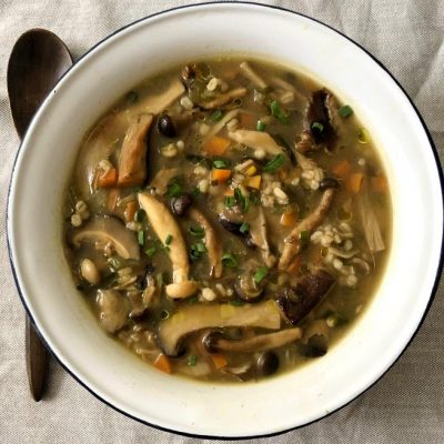 מרק גריסים ופטריות